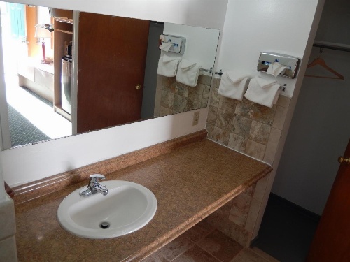 Townsman Motel image 1