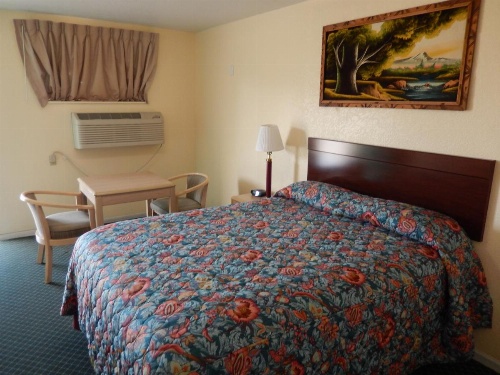 Townsman Motel image 10