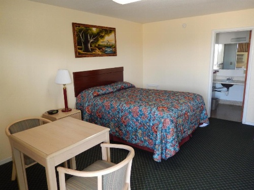 Townsman Motel image 19