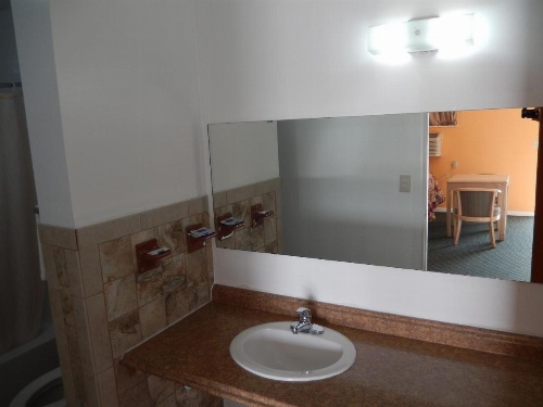 Townsman Motel image 5